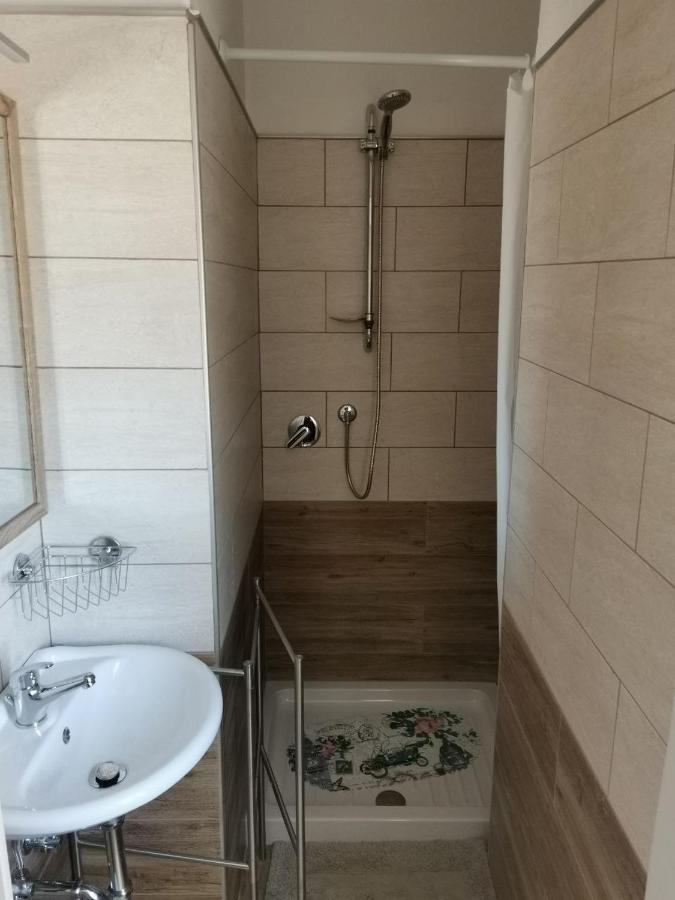 Hostel Al Centesimo Chilometro - Ristoro Del Pellegrino Montefiascone Exteriér fotografie